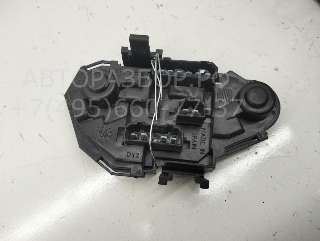 Плата заднего фонаря правого