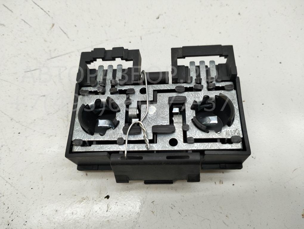 Плата заднего фонаря левого