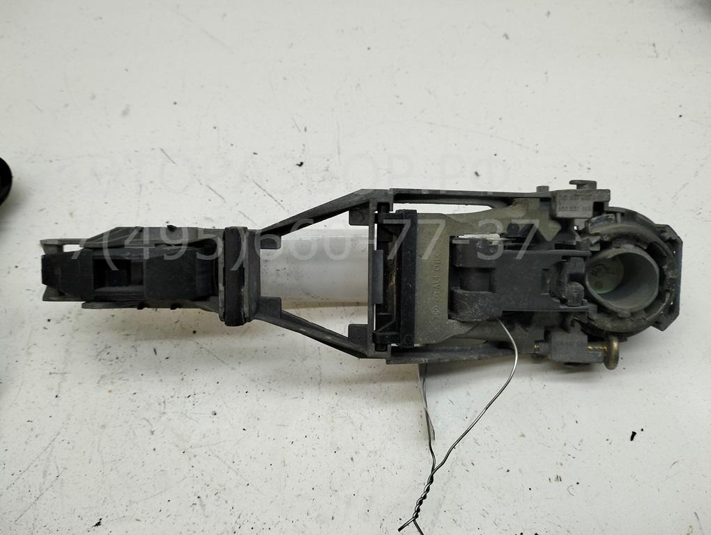 Ручка двери передней наружная правая