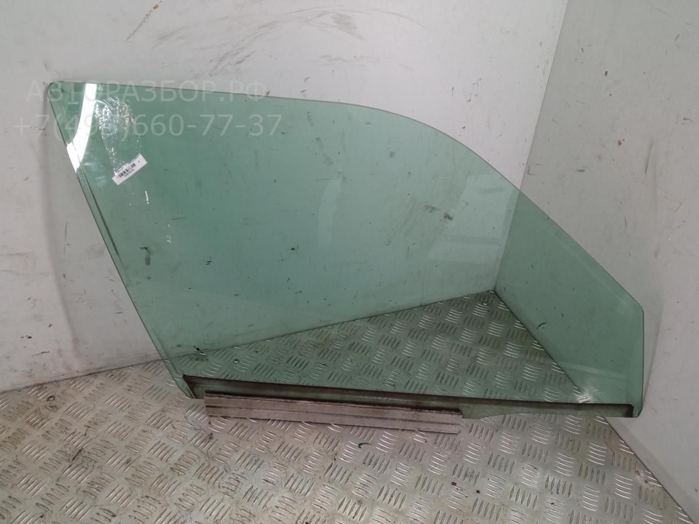 Стекло двери передней правой