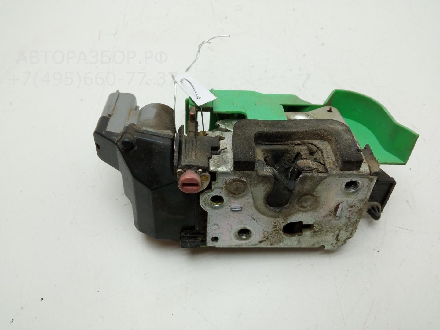 Замок двери задней правой