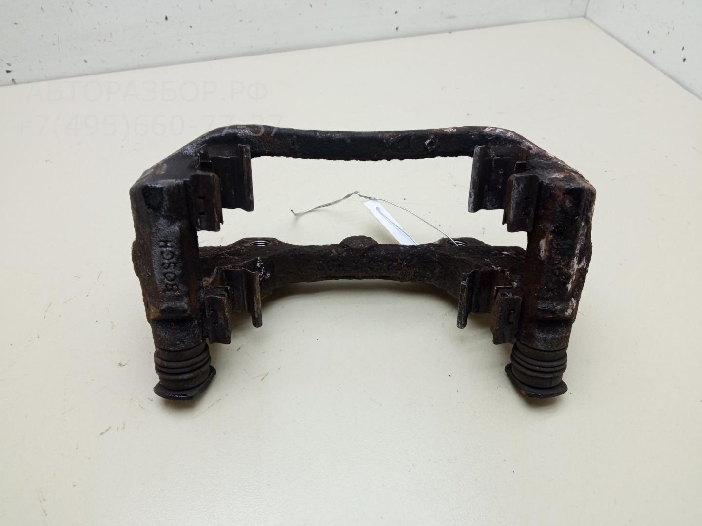 Скоба суппорта переднего