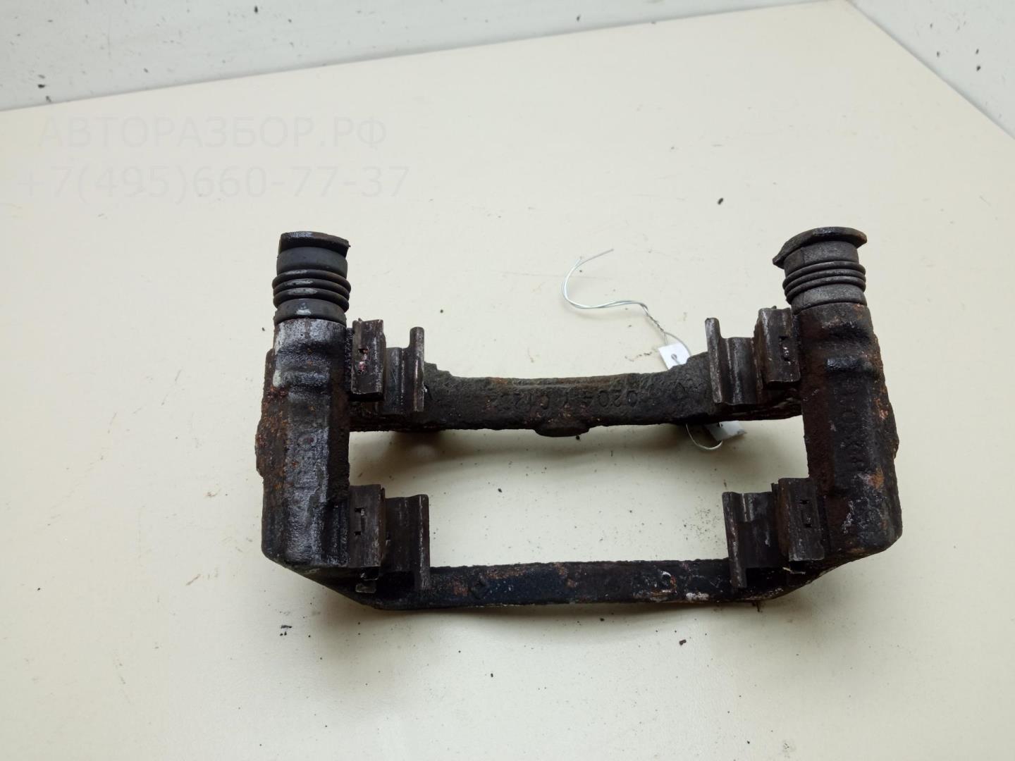 Скоба суппорта переднего