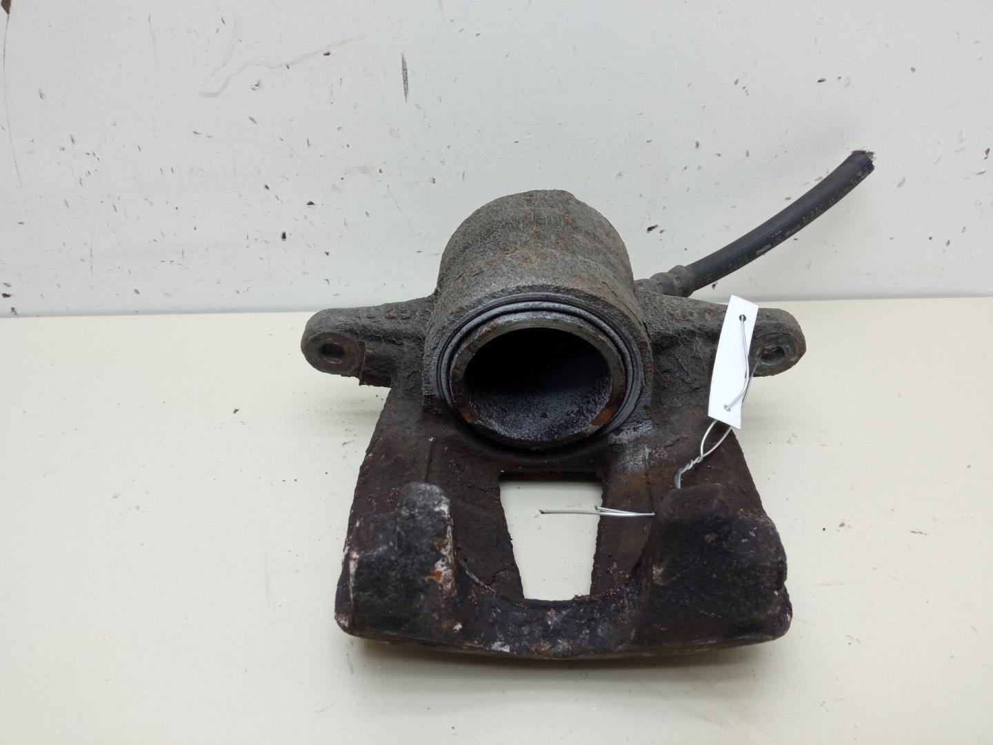 Суппорт передний правый