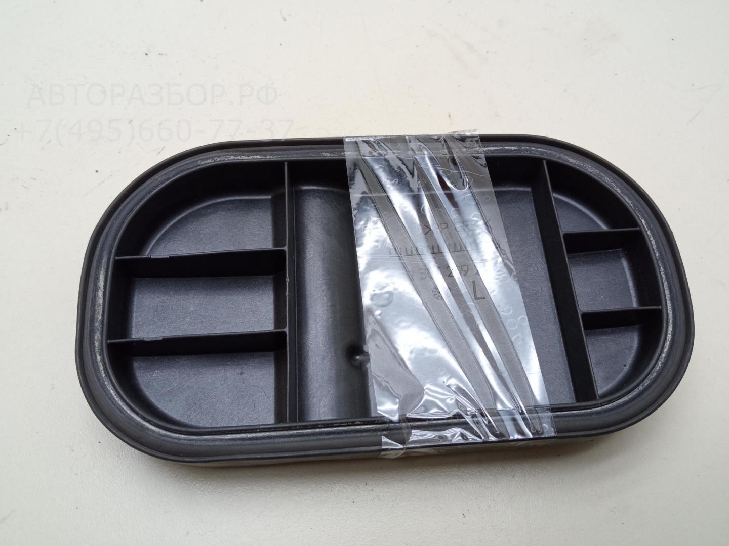 Крышка фары левой