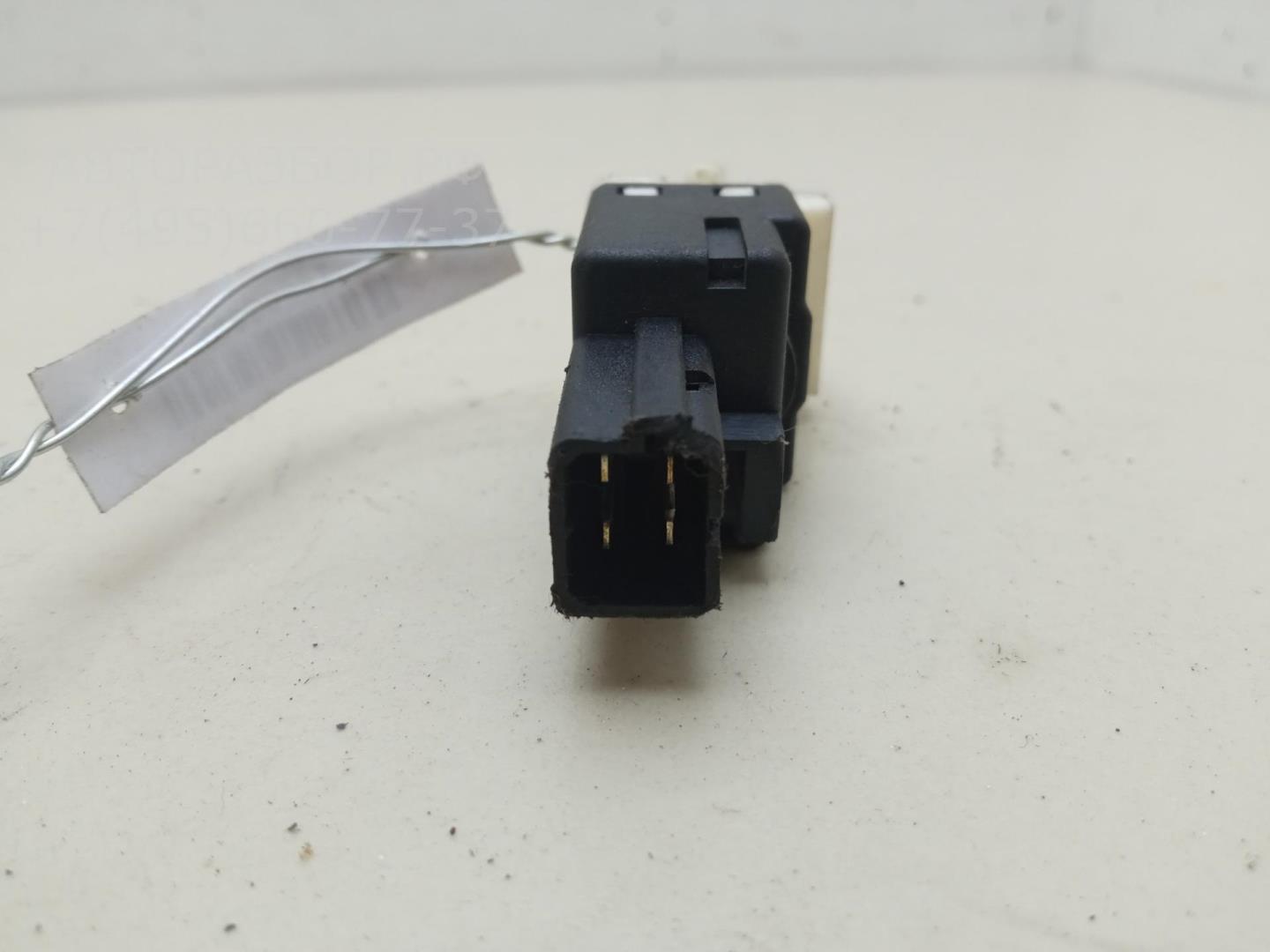 Датчик педали сцепления