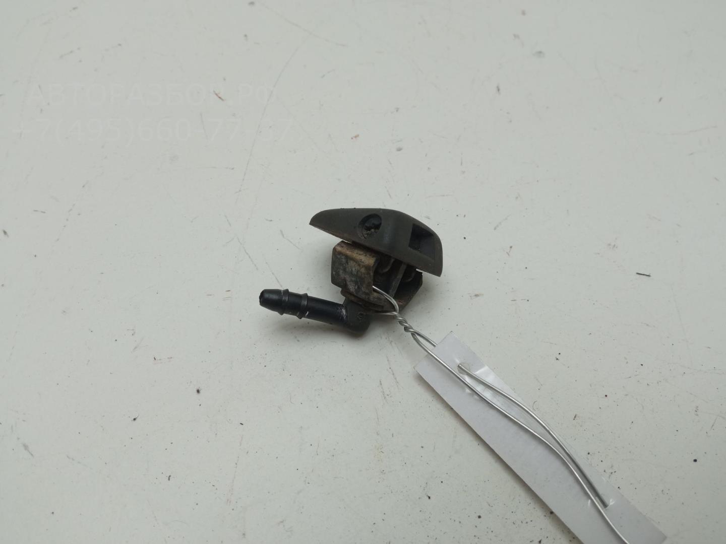 Форсунка омывателя лобового стекла