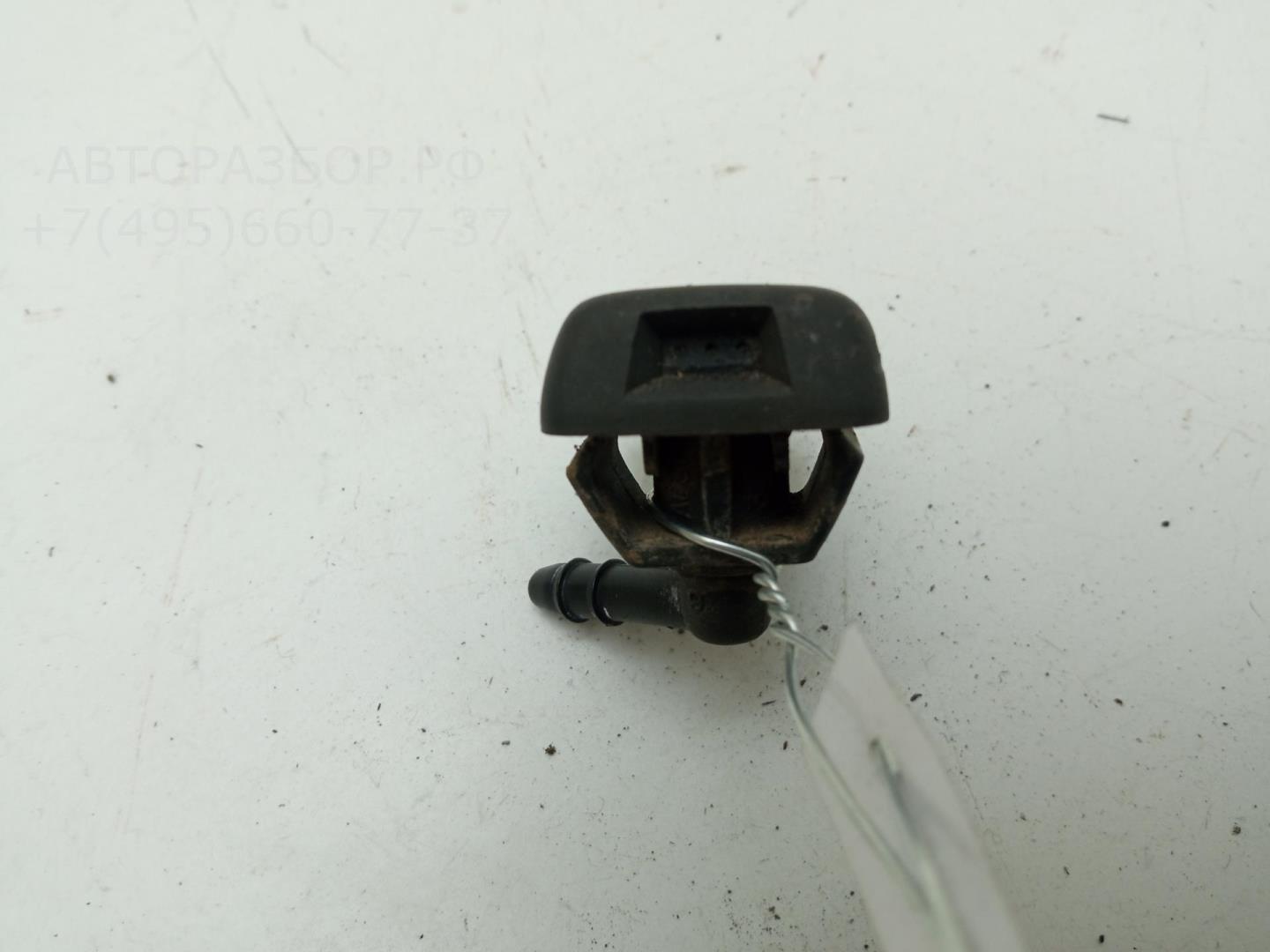 Форсунка омывателя лобового стекла