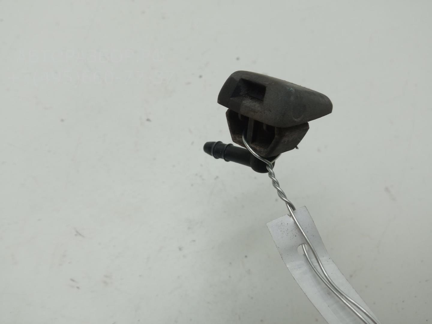 Форсунка омывателя лобового стекла