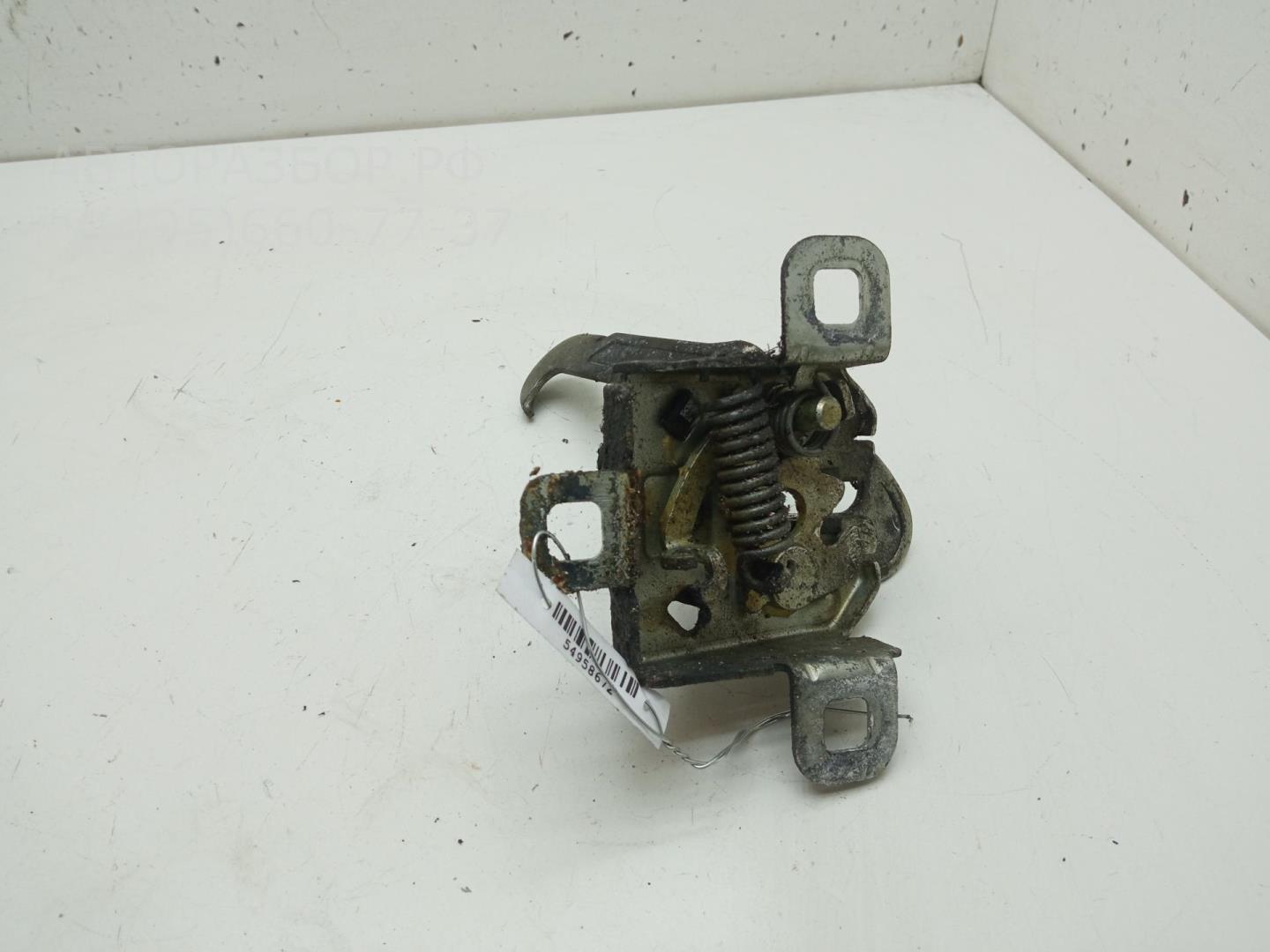 Замок капота