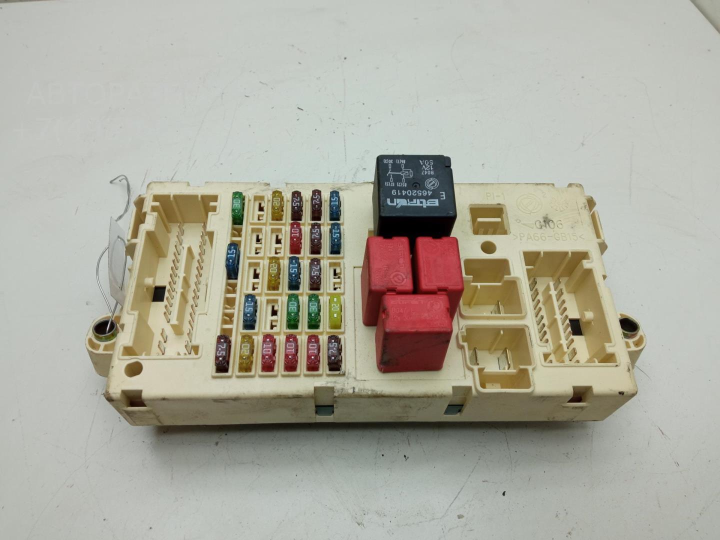 Блок предохранителей