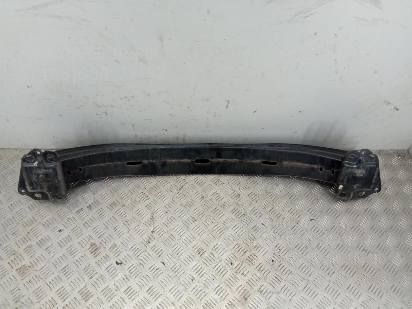 Усилитель переднего бампера