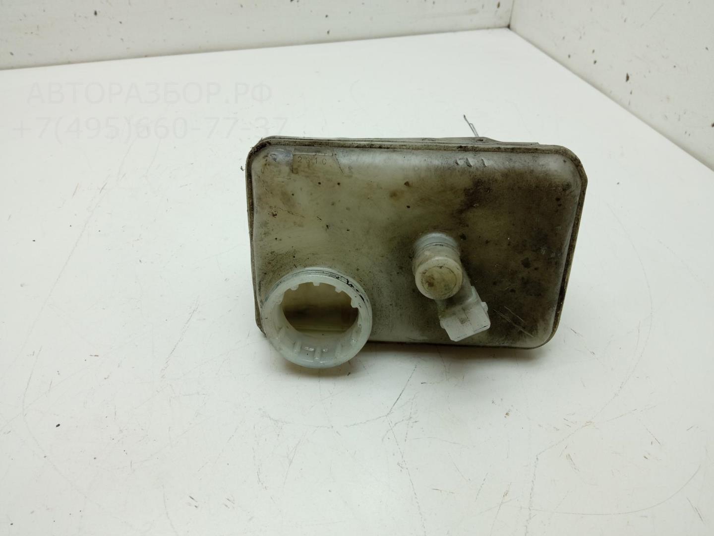 Бачок главного тормозного цилиндра