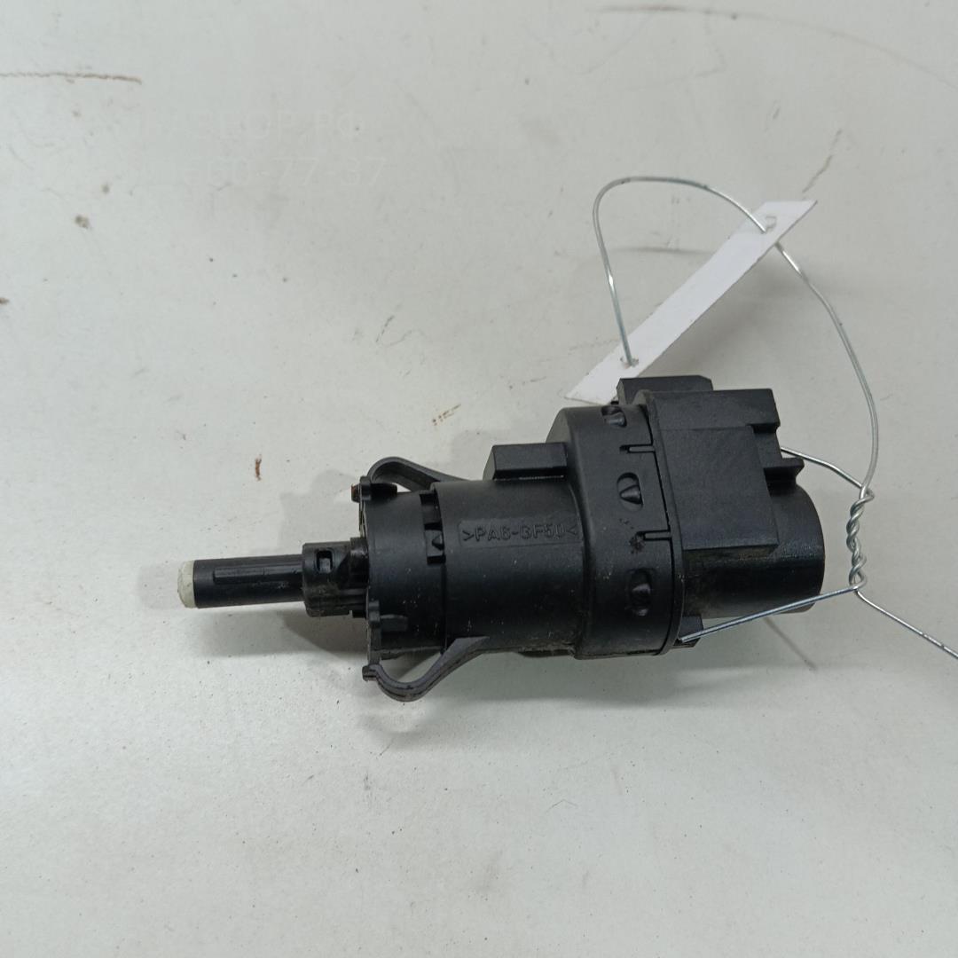 Датчик включения стопсигнала