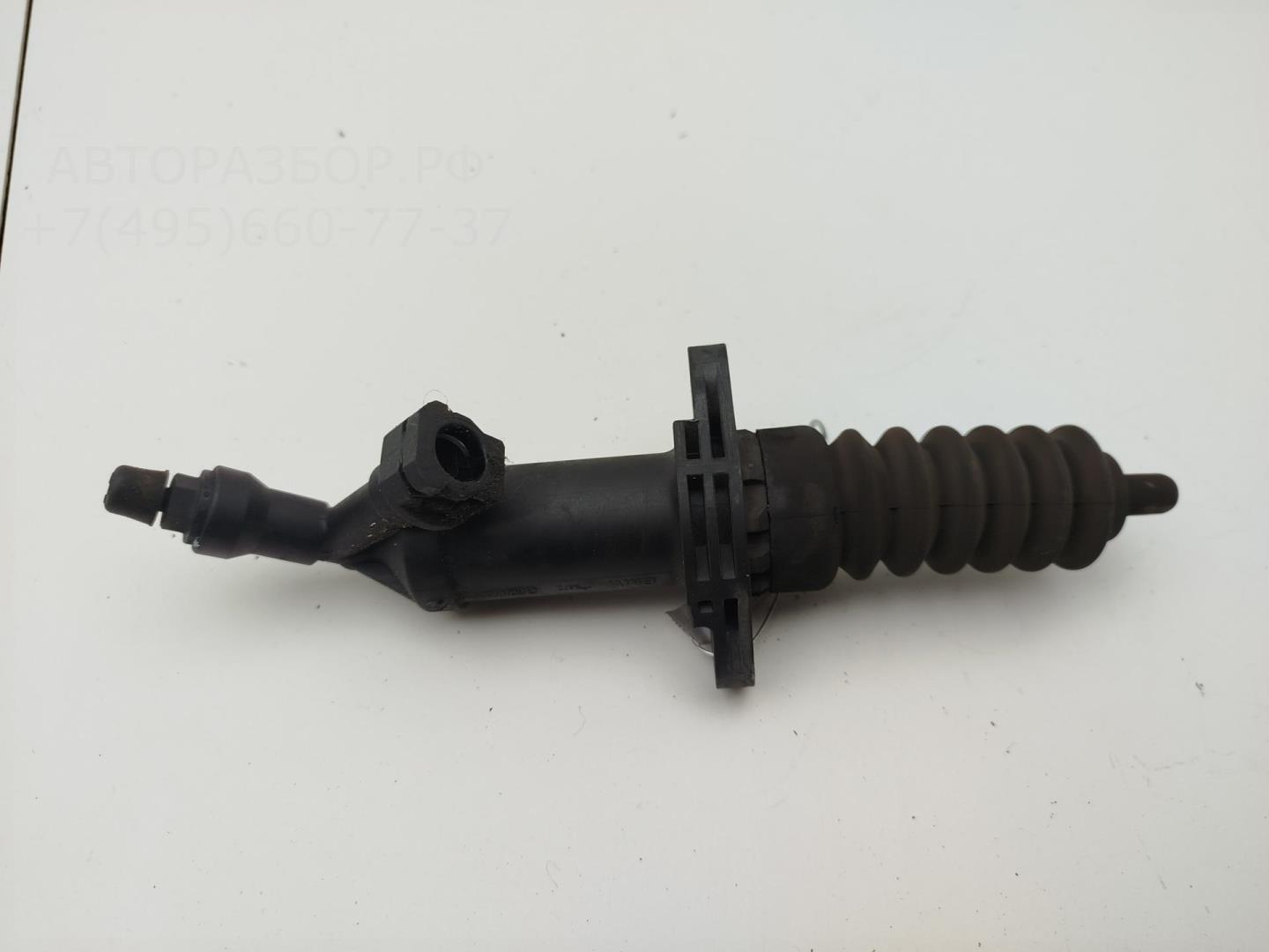 Цилиндр сцепления рабочий