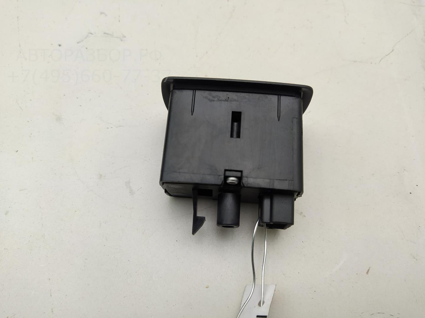 Кнопка стеклоподъемника