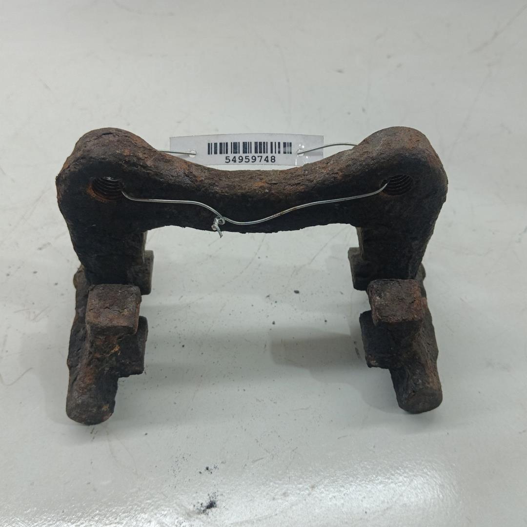 Скоба суппорта заднего