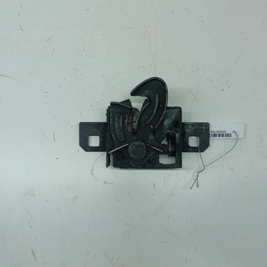 Замок капота