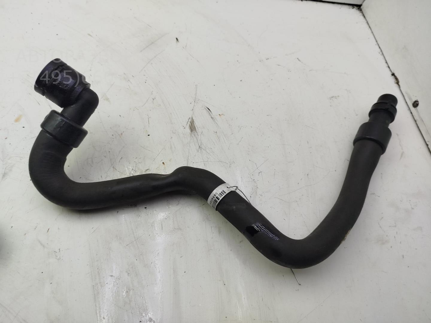 Патрубок отопителя