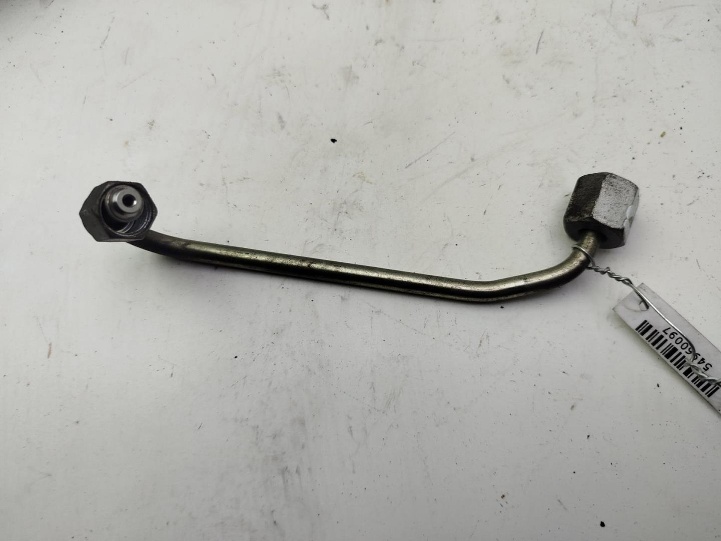 Трубка топливная