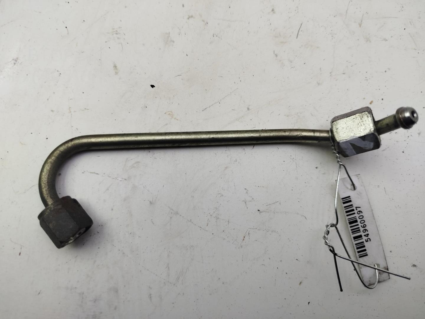 Трубка топливная