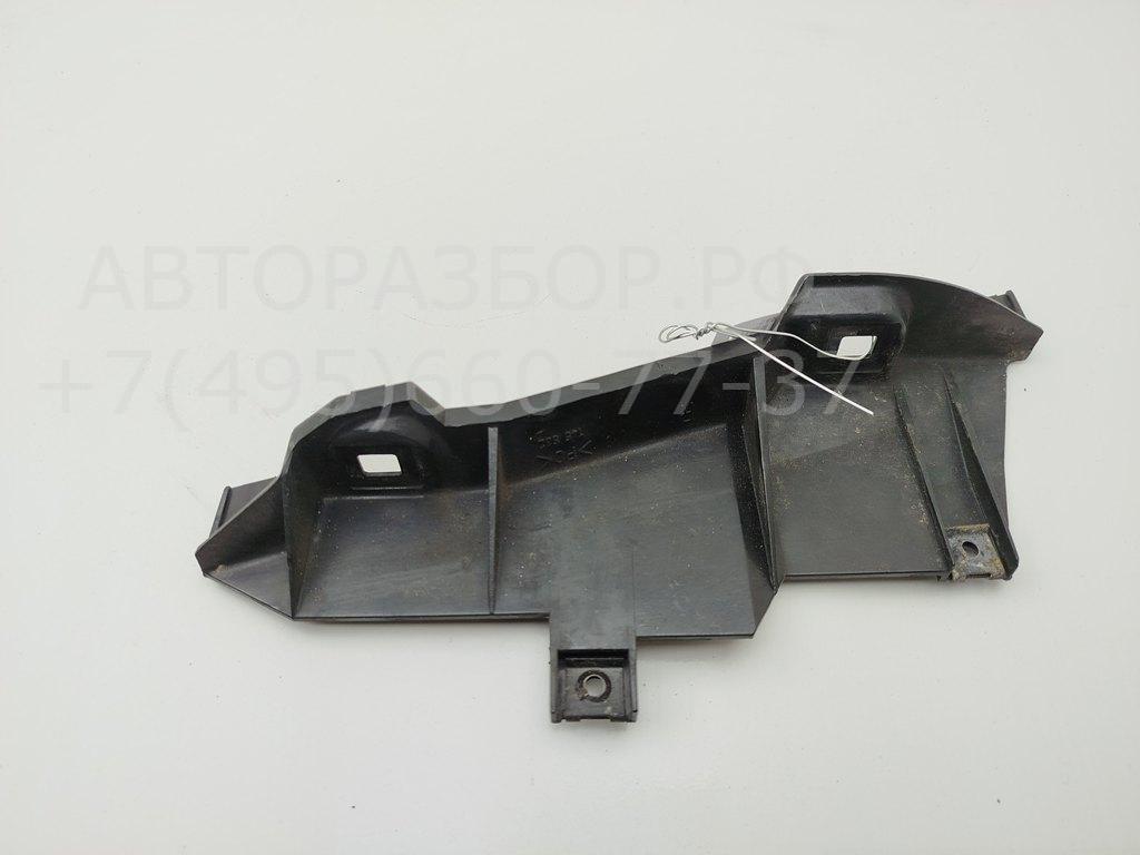 Кронштейн фар правый