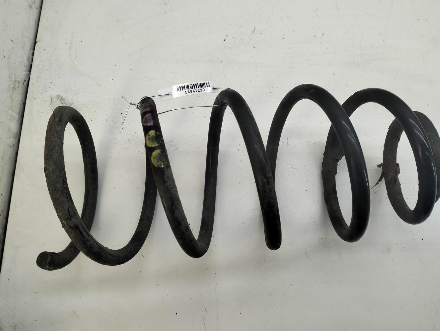 Пружина передняя