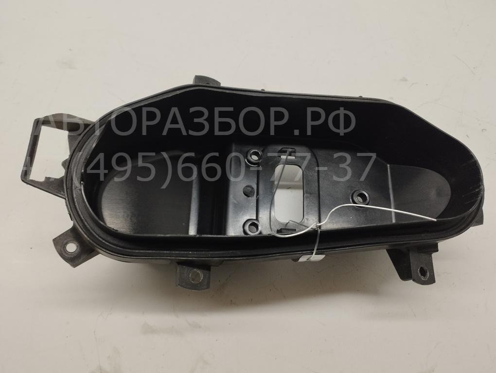 Крышка фары левой