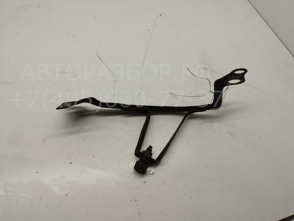 Кронштейн переднего бампера