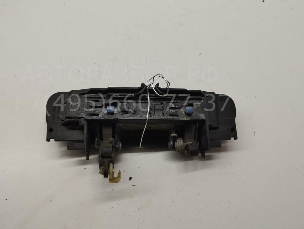 Ручка двери передней наружная правая