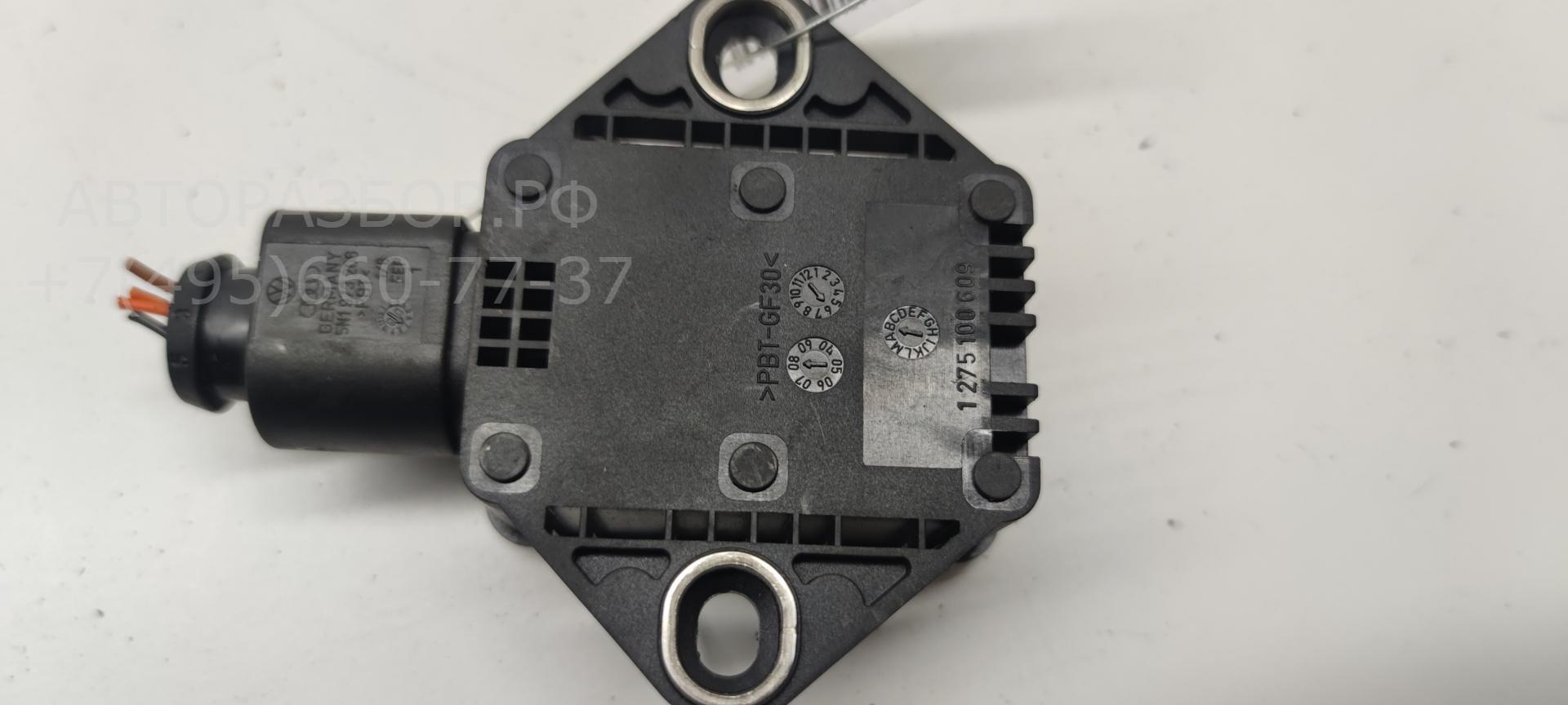 Датчик ускорения