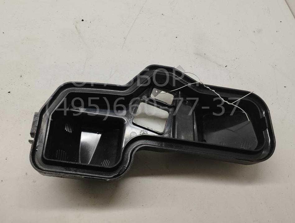 Крышка фары левой