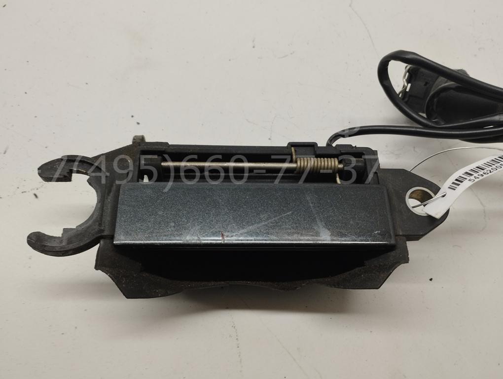 Ручка двери передней наружная правая