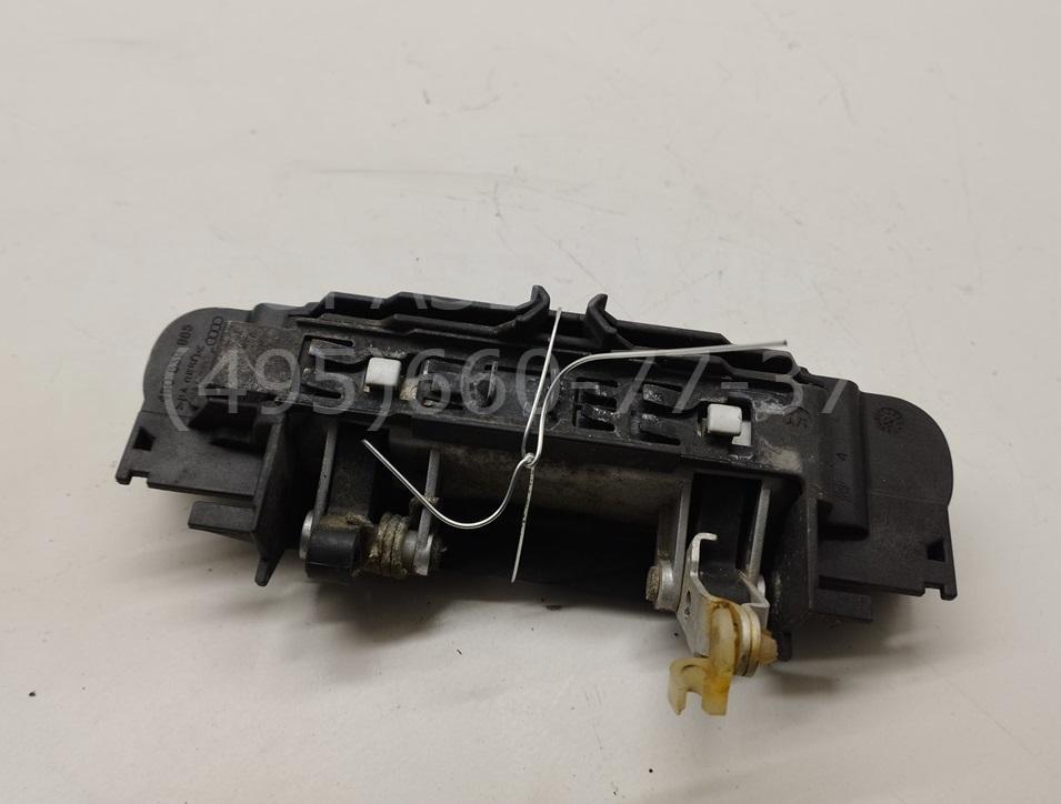 Ручка двери задней наружная левая