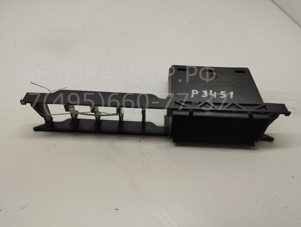 Кронштейн (сопут. товар)