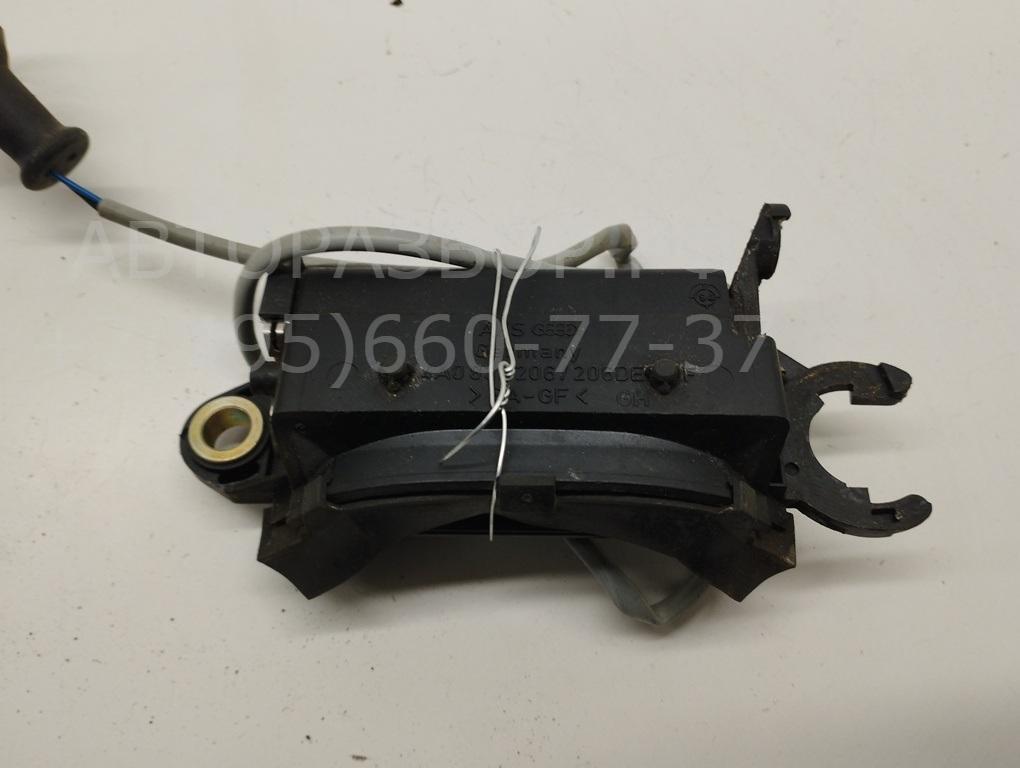 Ручка двери передней наружная правая