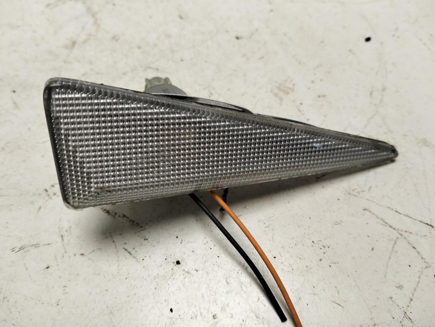 Указатель поворота левый