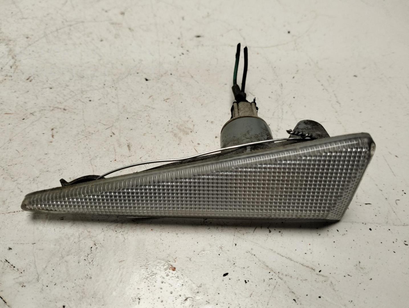 Указатель поворота правый