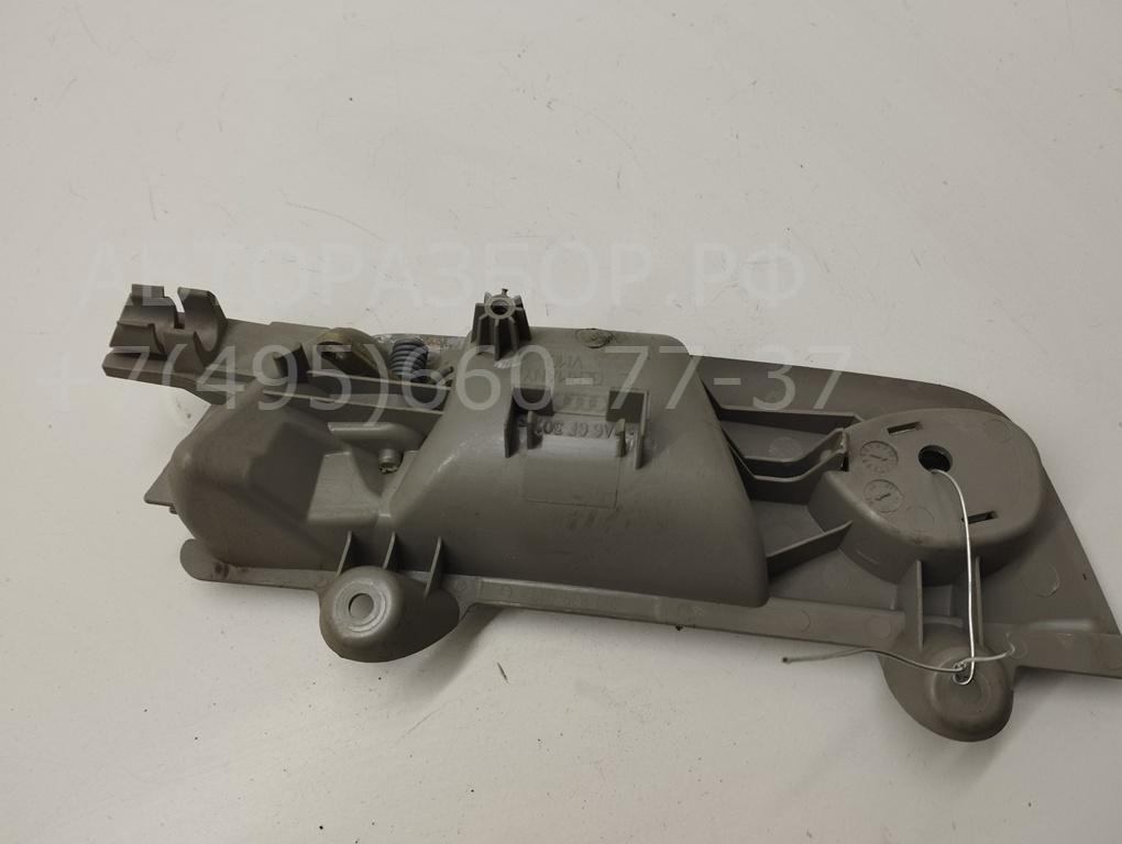 Ручка двери задней внутренняя левая