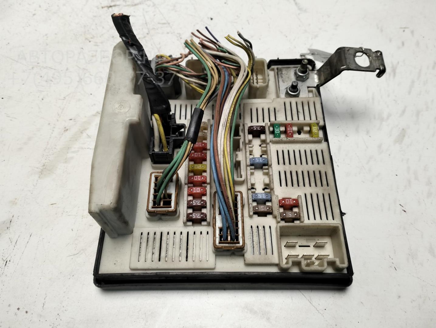 Блок предохранителей