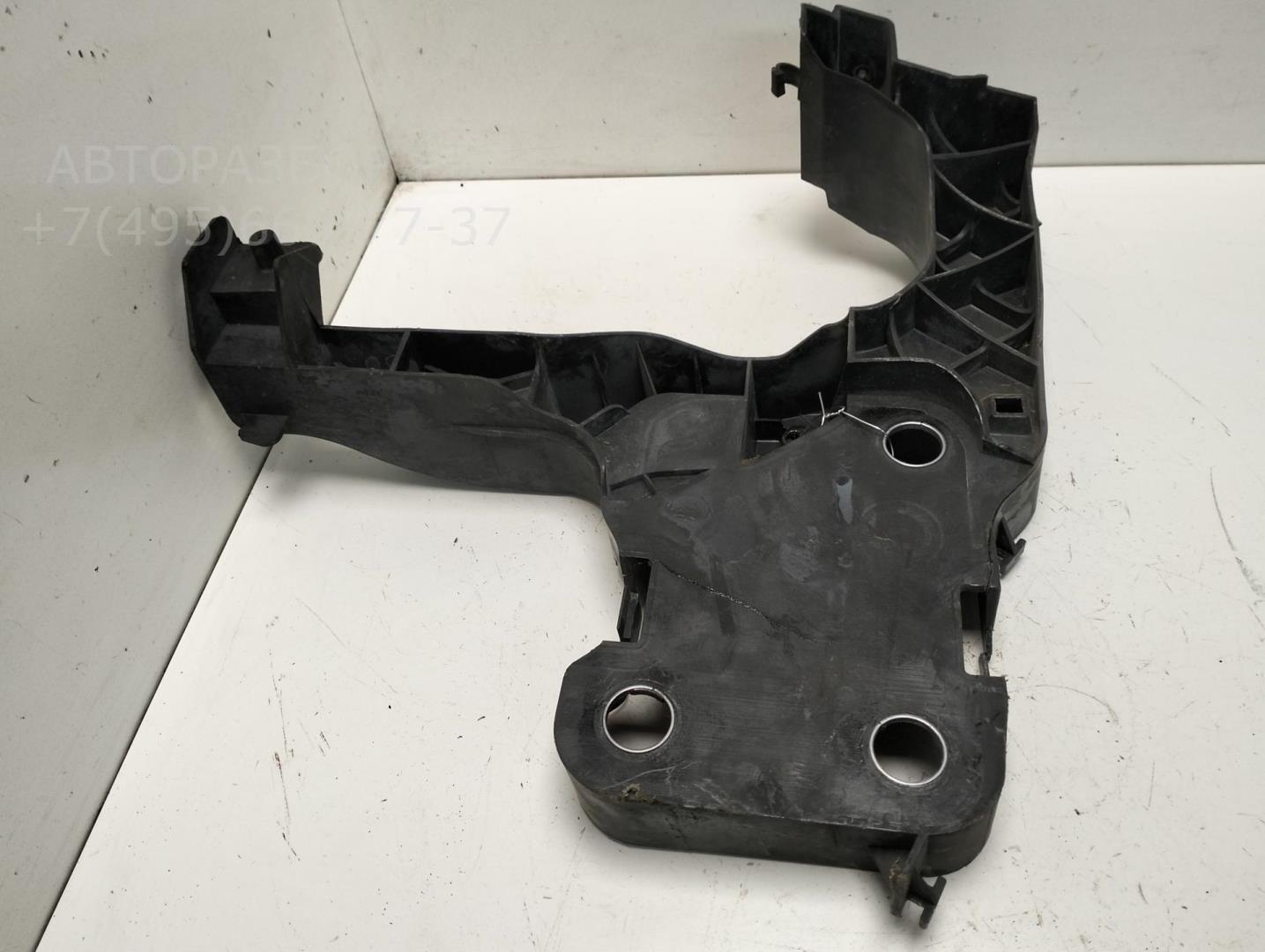 Крепеж фары