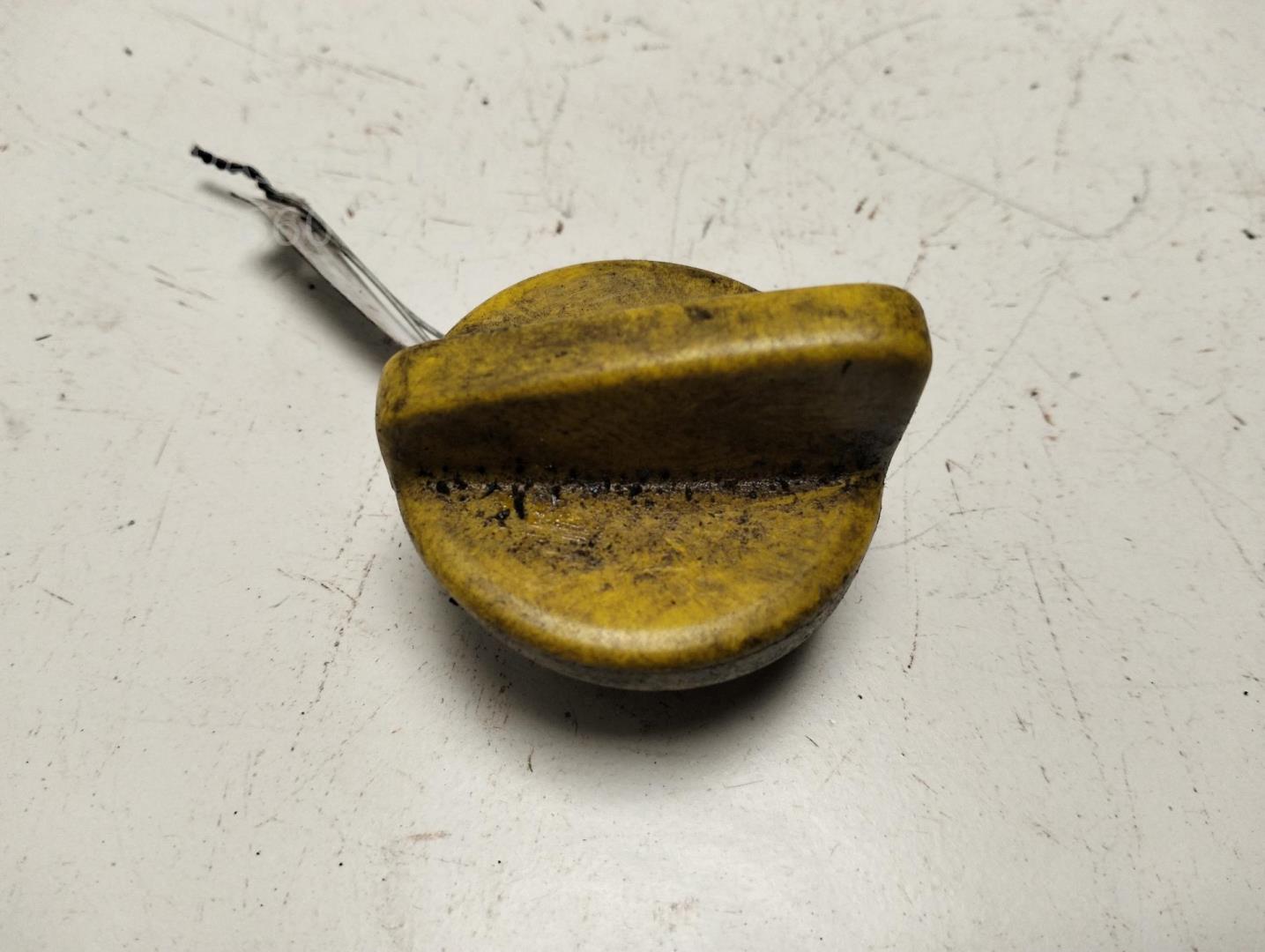 Крышка маслозаливной горловины