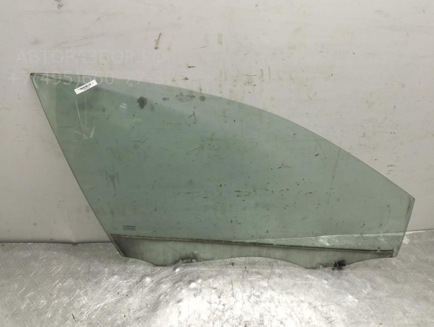 Стекло двери передней правой