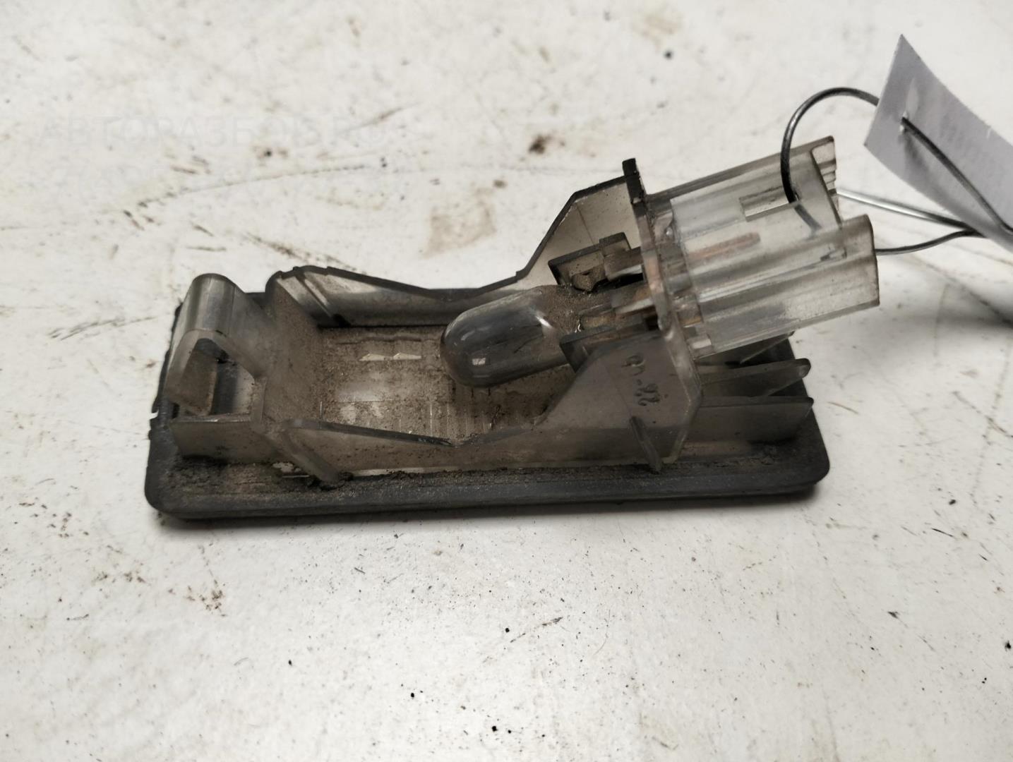 Фонарь подсветки номера