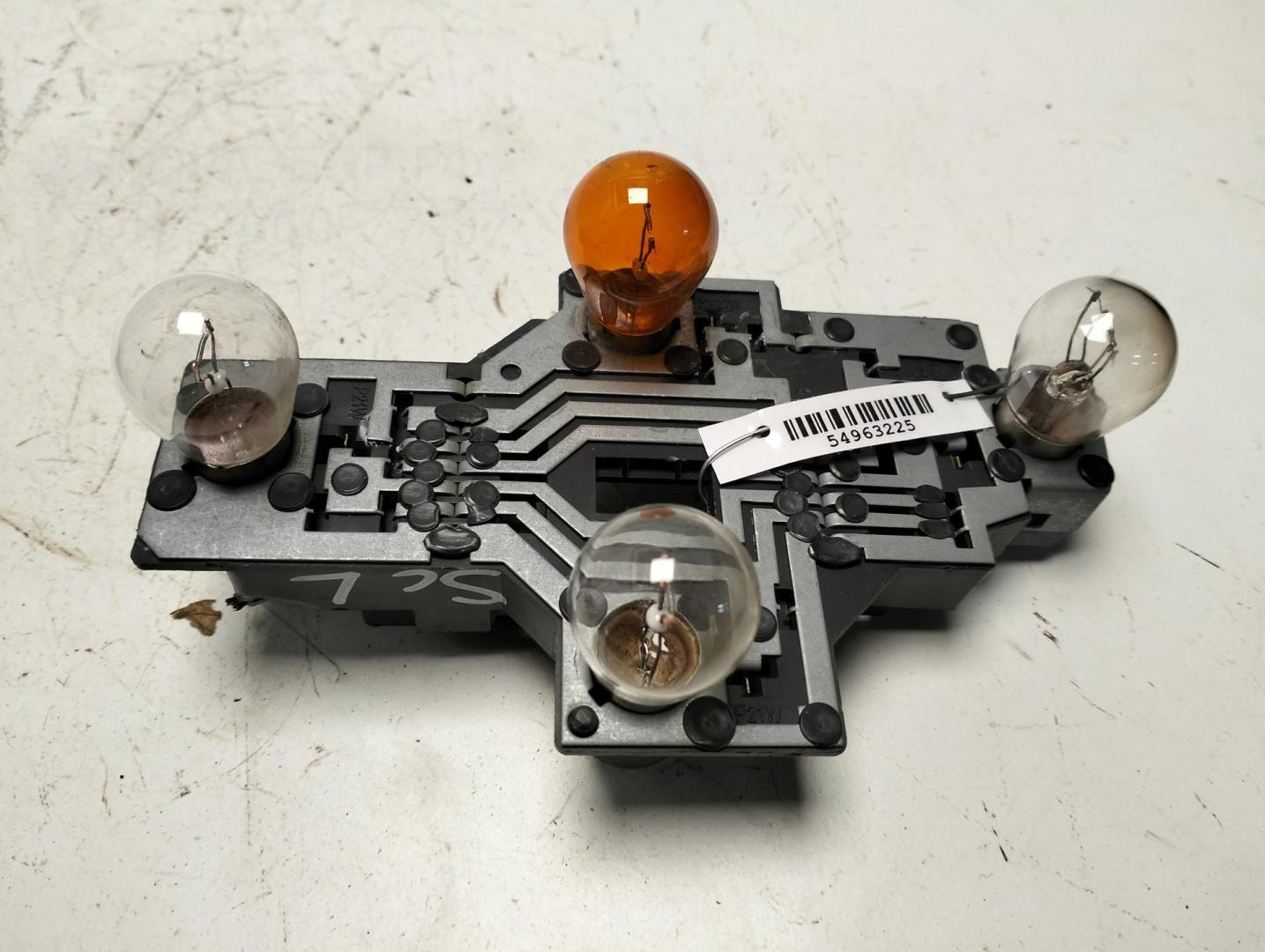 Плата заднего фонаря левого