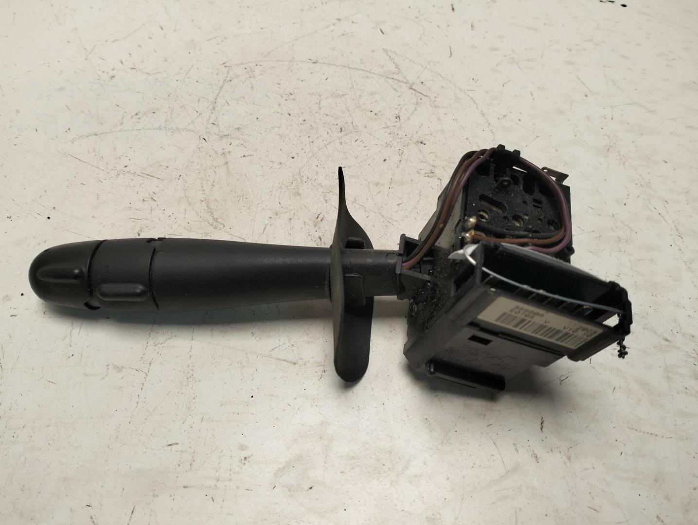 Переключатель поворотов подрулевой