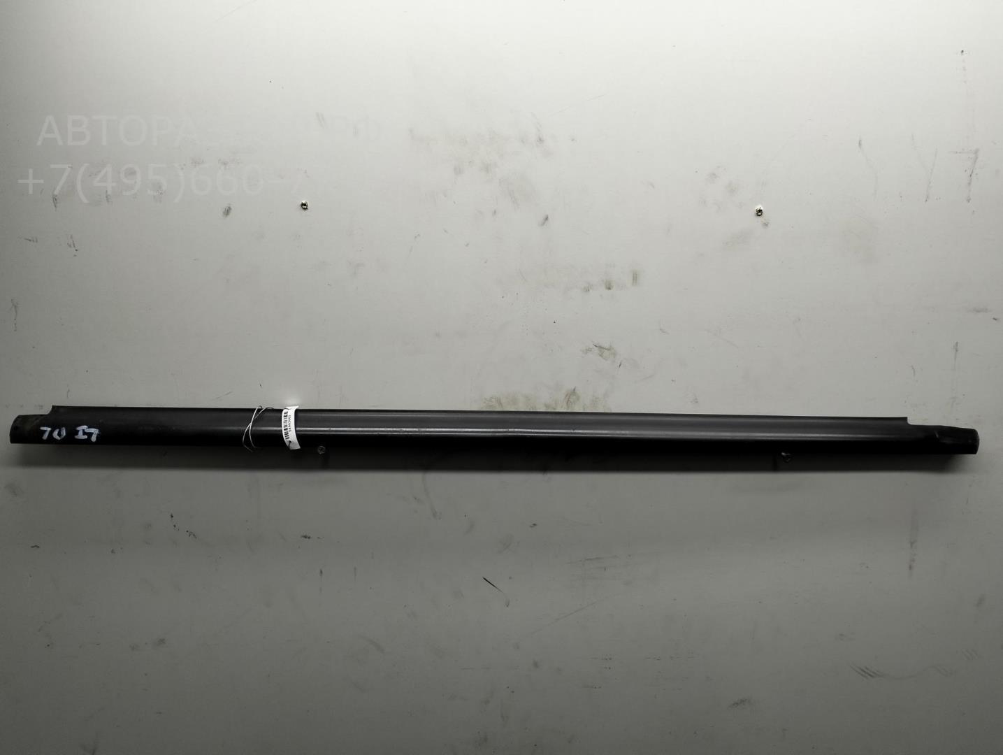 Накладка стекла переднего левого