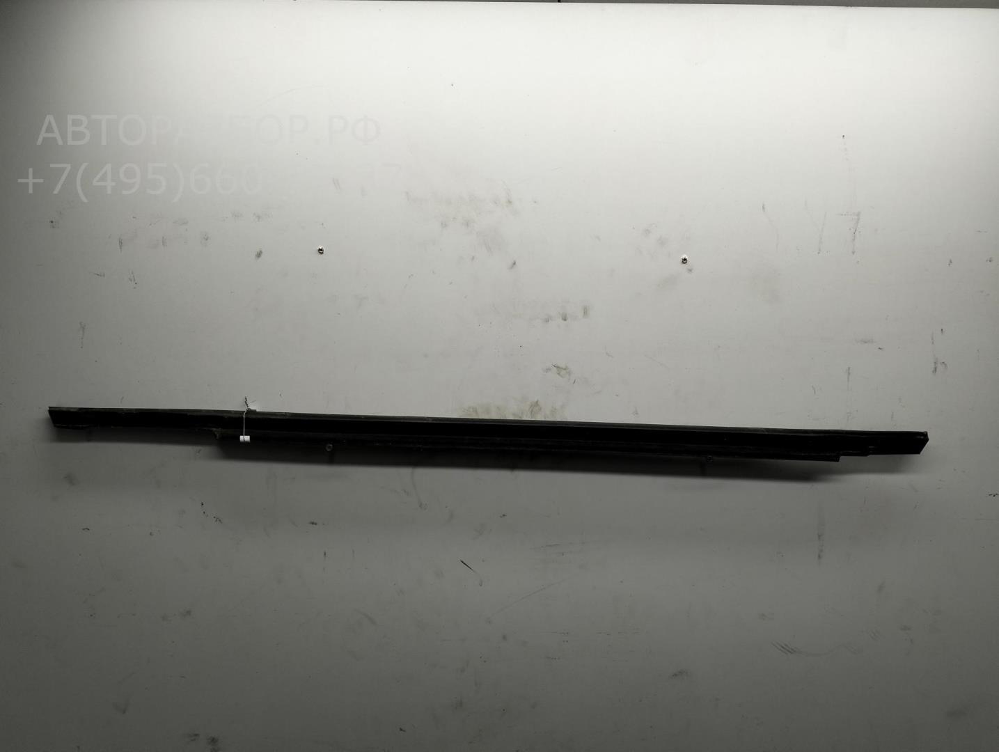 Накладка стекла заднего правого