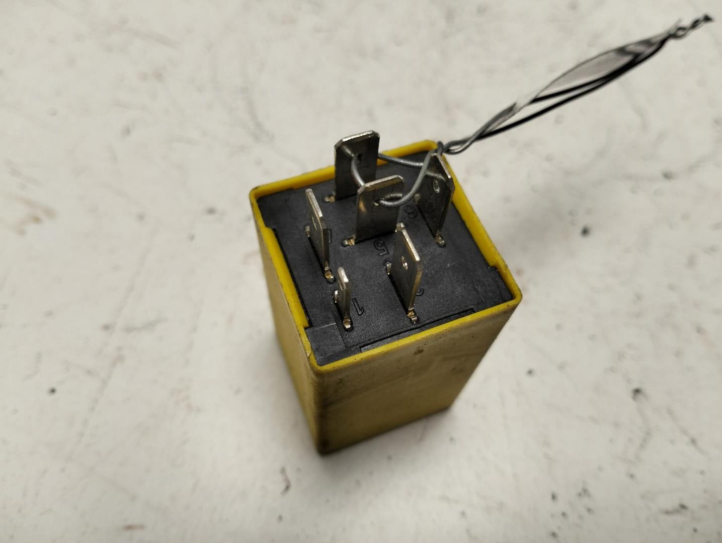 Реле стеклоочистителей