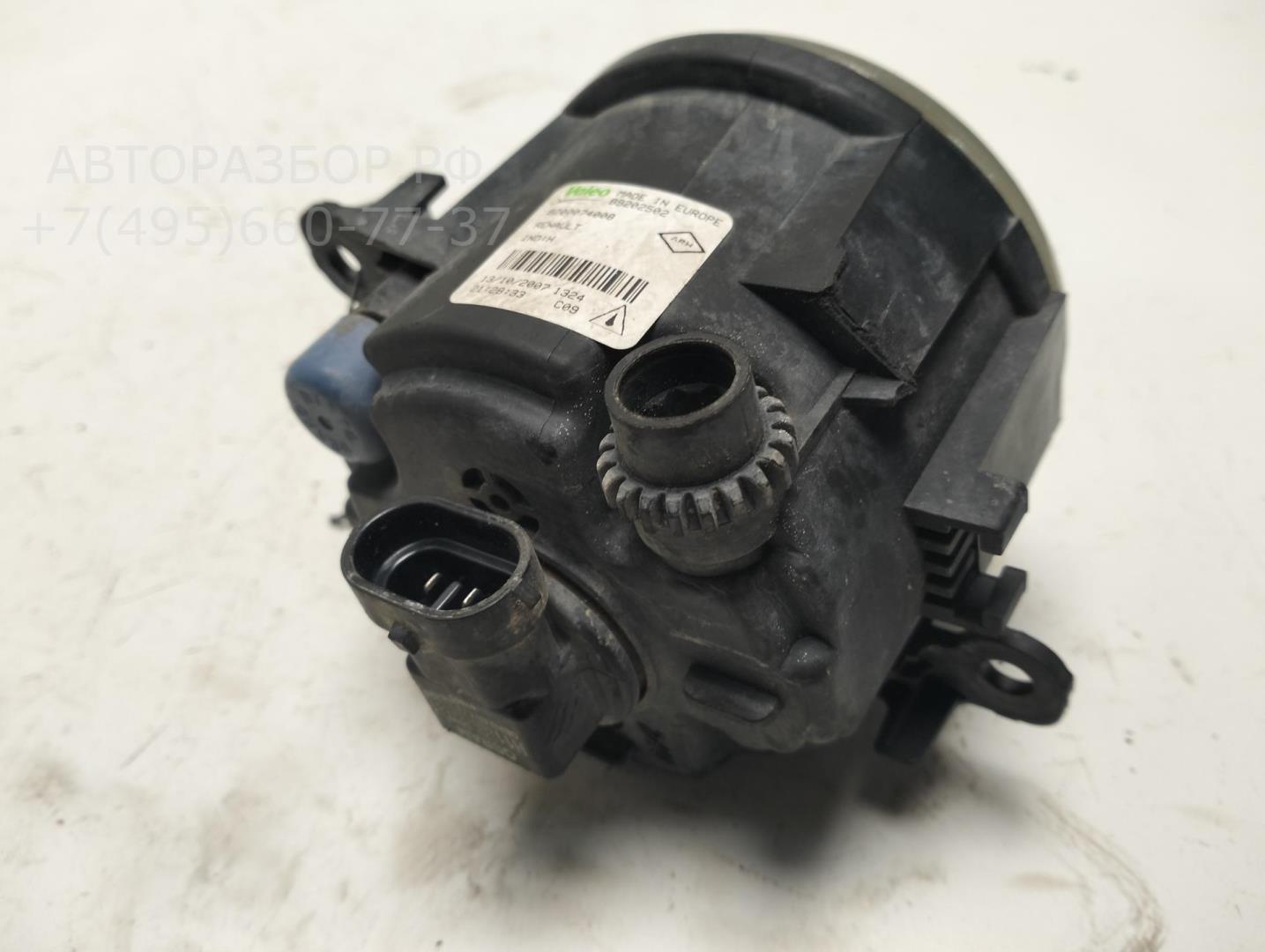 Фара противотуманная левая